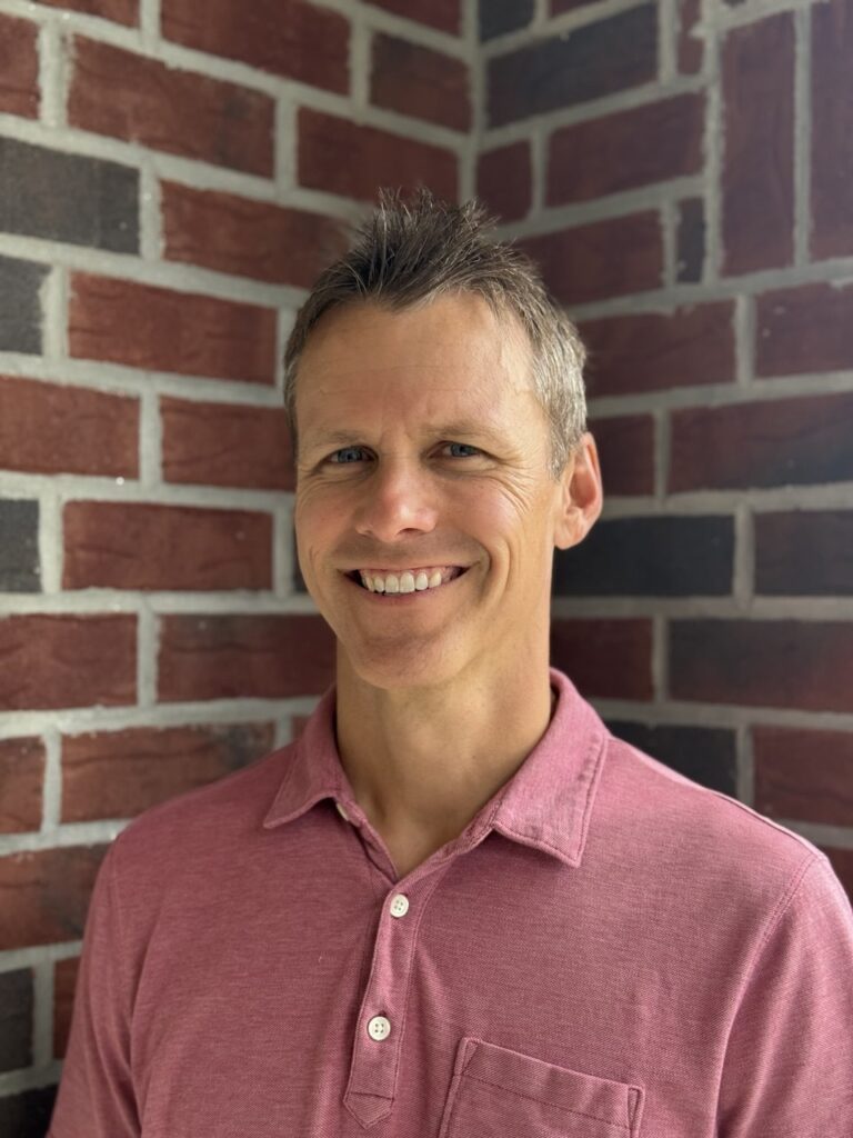 Caleb Hollis headshot